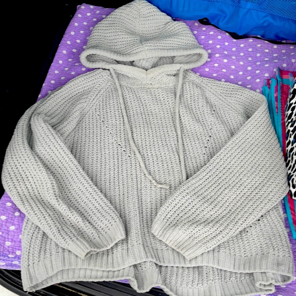 Super soft chenille hoodie. Oversized.